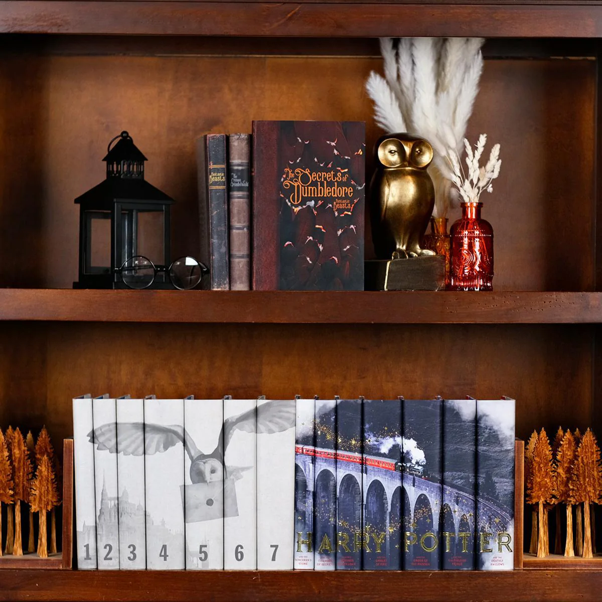 Fantastic Beasts: The Secrets of Dumbledore Single Book & Jacket - Image 5